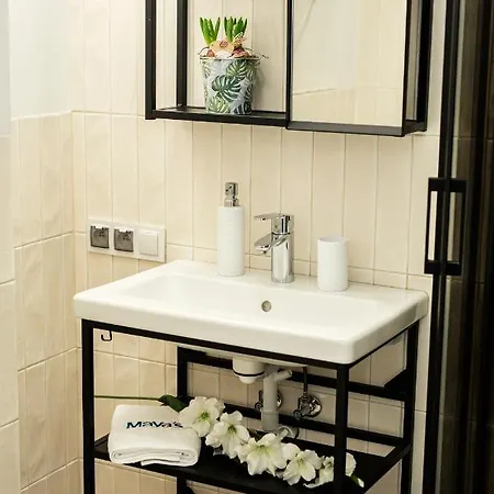 Maya's Flats & 40 - Kolodziejska Old Town Apartman *